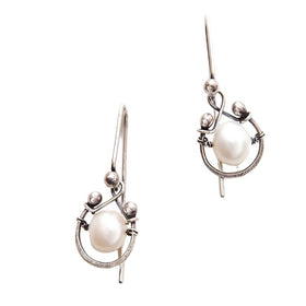 Zuzko Horseshoe Earring Pearl
