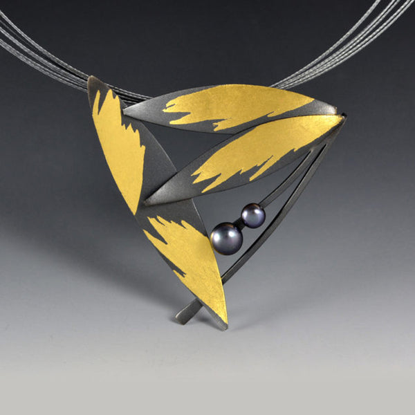 Feathered Pearl Necklace