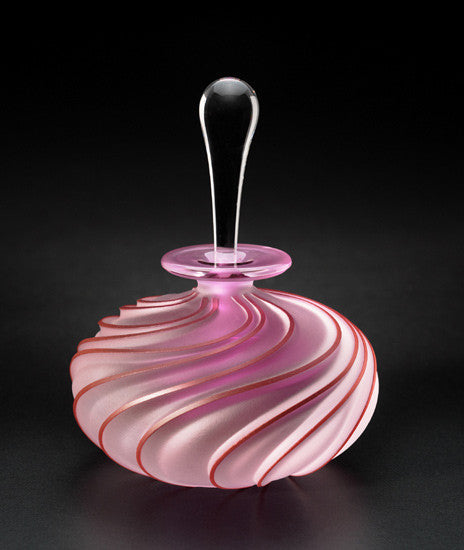 Mini swirl perfume bottle