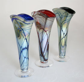 Glass Iridized Fan Vase in copper ruby, cobalt and black - Glass Of Fire