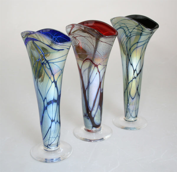Glass Iridized Fan Vase in copper ruby, cobalt and black - Glass Of Fire