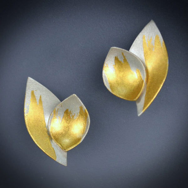 Small Leaf Overlap Earrings